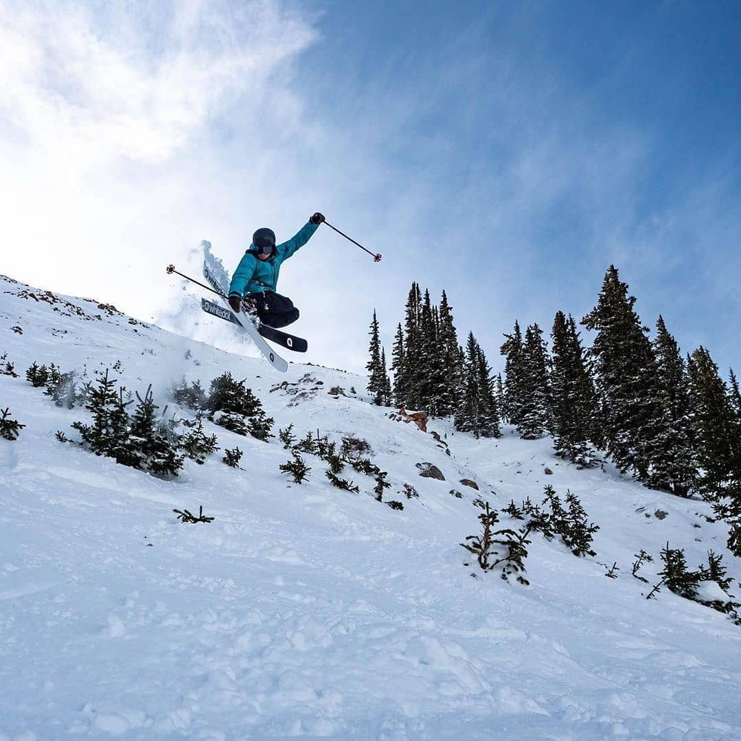 Whitedot Skis promotional image