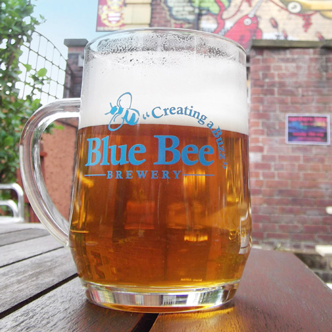 Blue Bee Brewery lifestyle logo