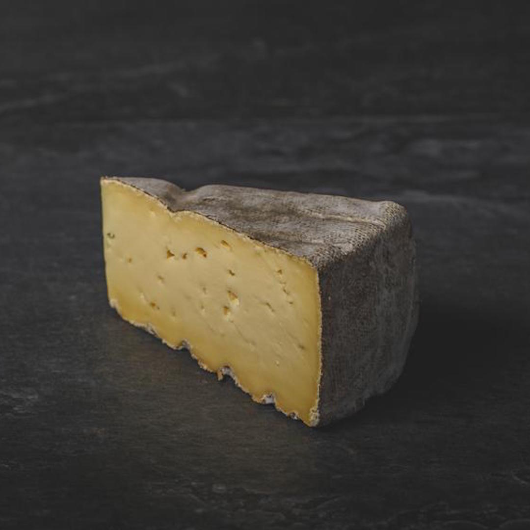 Suffolk Farmhouse Cheese lifestyle logo