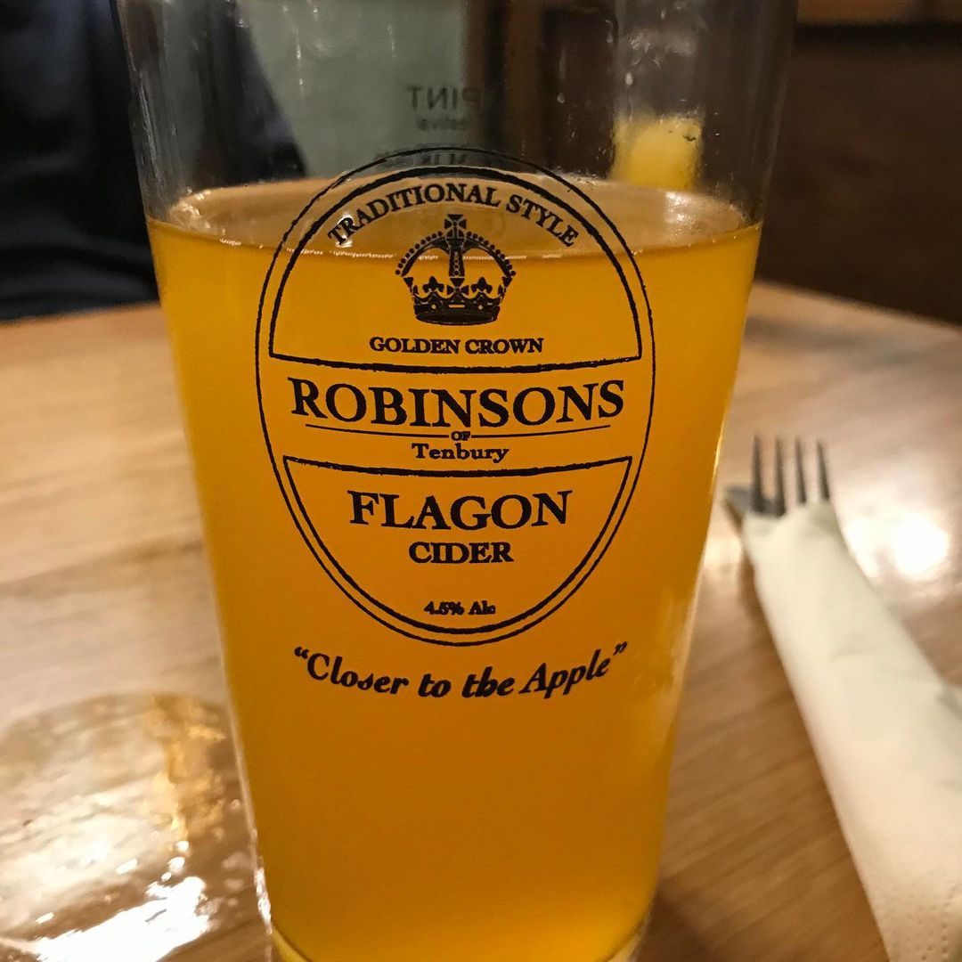 Robinsons Cider lifestyle logo