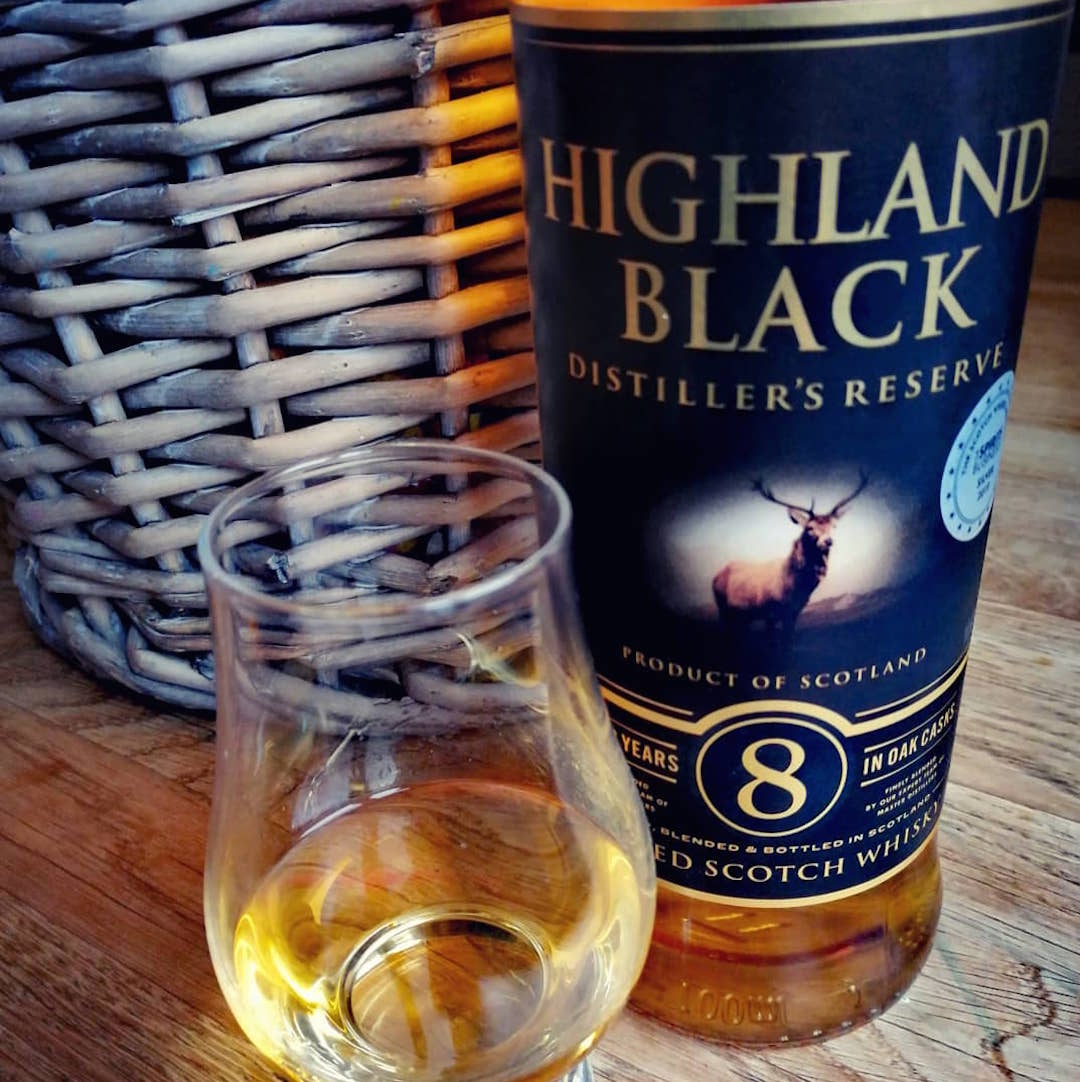 Highland Black lifestyle logo