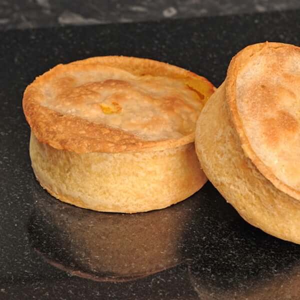 Image of Chicken Curry Pie made in the UK by Damn Delicious. Buying this product supports a UK business, jobs and the local community