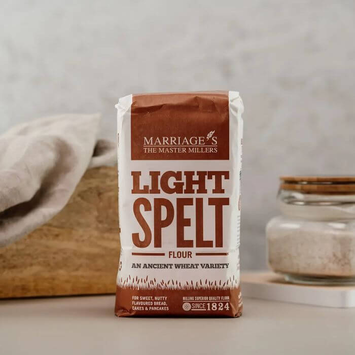 Image of Light Spelt Flour made in the UK by Marriage's. Buying this product supports a UK business, jobs and the local community