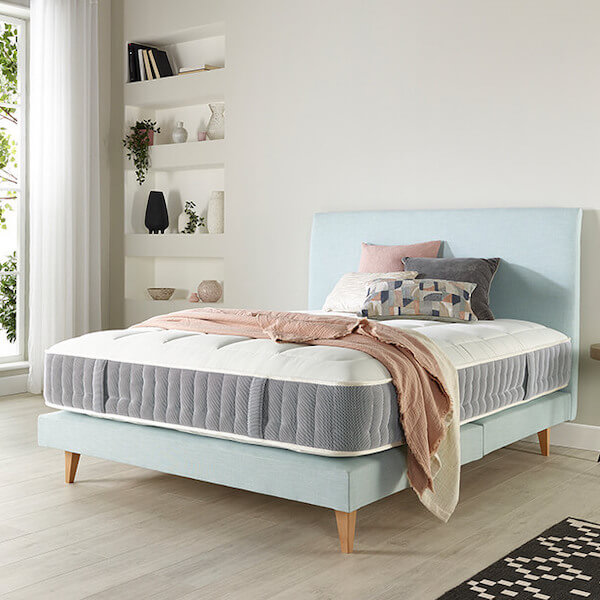 Image of Quilted Fusion 4000 Pocket Mattress made in the UK by Harrison Spinks. Buying this product supports a UK business, jobs and the local community